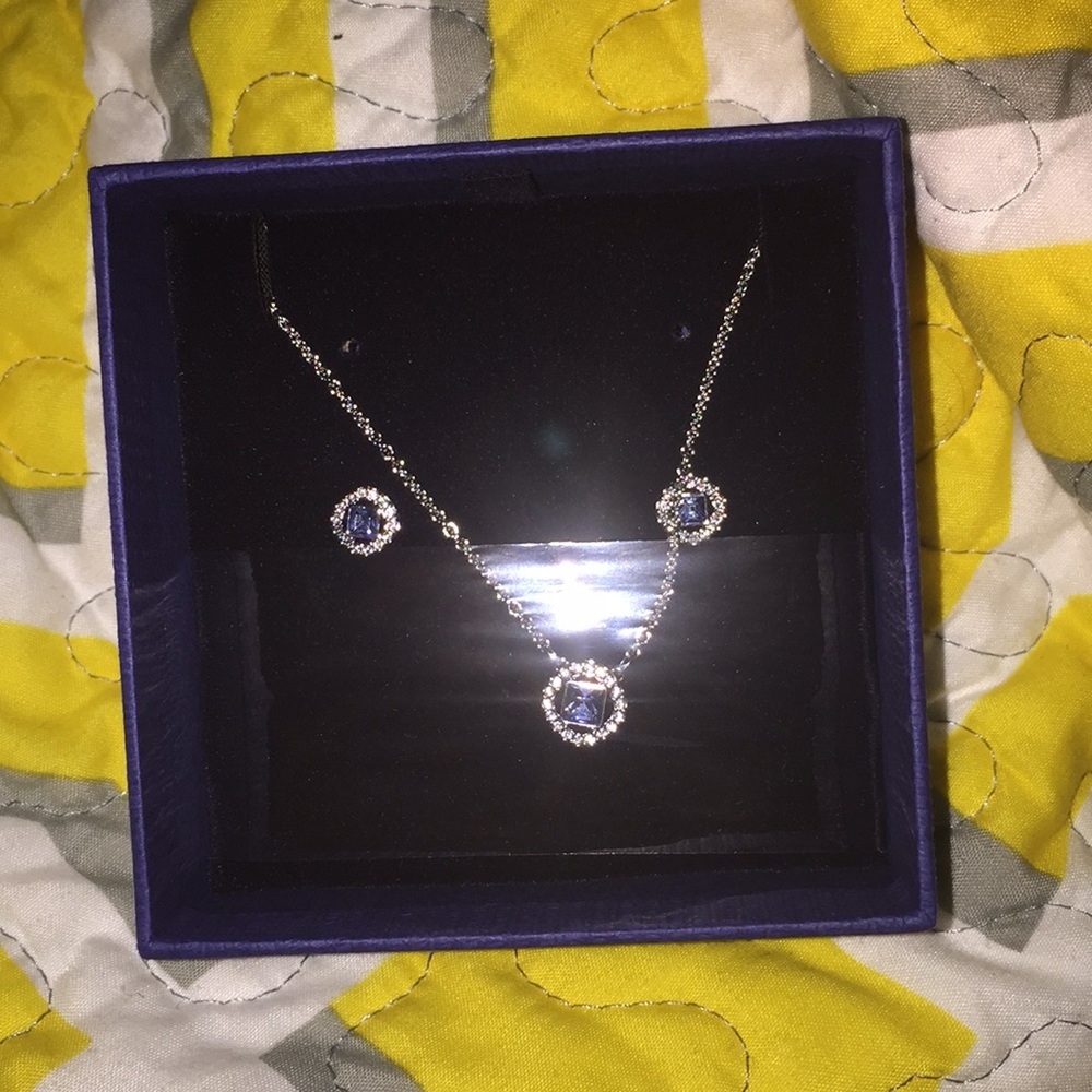 Necklace and Earrings Swarovski Set